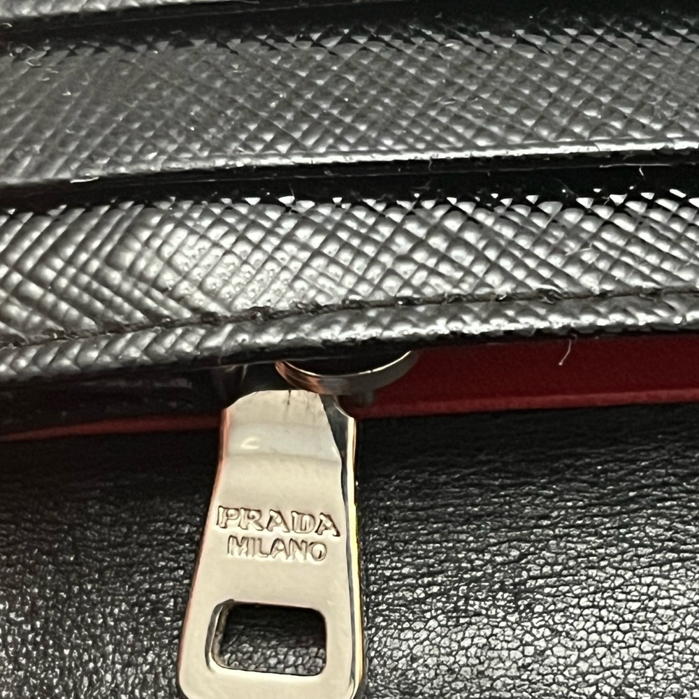 ‼️SOLD‼️PRADA Long Wallet Black Saffiano Leather studded Limited Edition - Picture 8 of 15